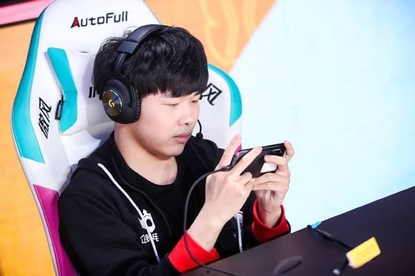 转会期吃瓜瓶子,吃瓜瓶子带你揭秘足坛转会幕后